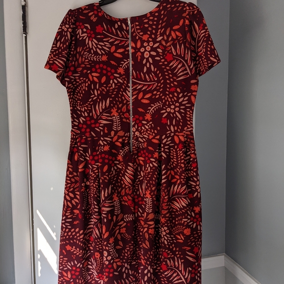 LuLaRoe Amelia Dress Size 2xl Fall Foliage - Picture 7 of 10